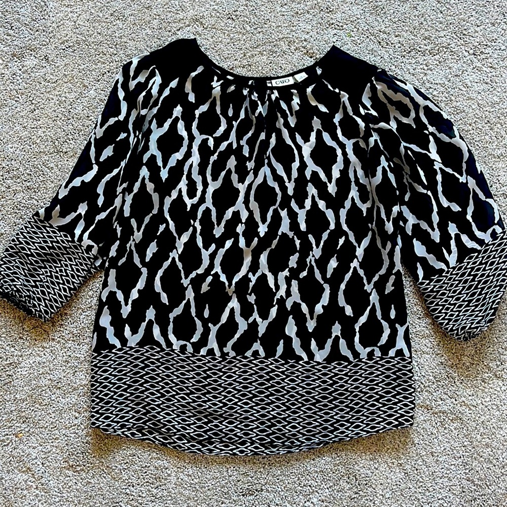 Black and White Top